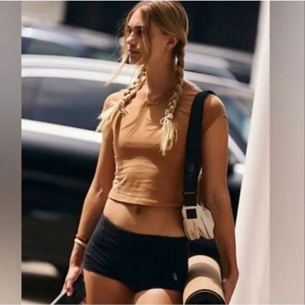 Free people movement hot shot baby tee camel stretch small
